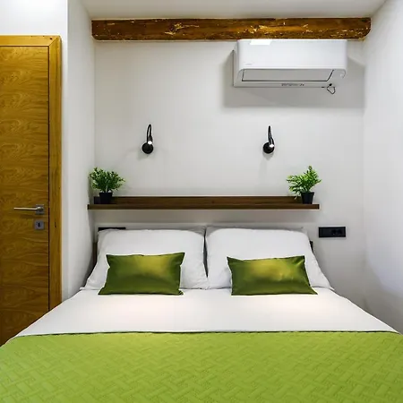 Urban With Sauna Apartman Zára