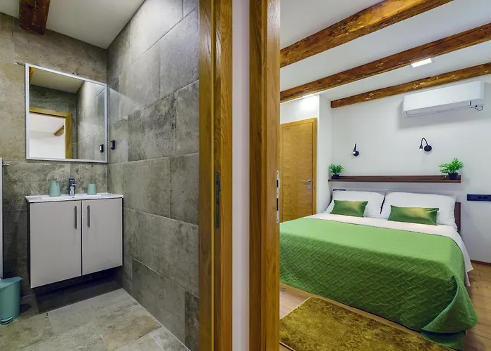 Urban With Sauna Задар