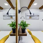 Apartament Urban With Sauna
