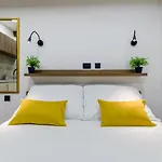 דירה Urban With Sauna