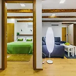 Urban With Sauna Апартаменты