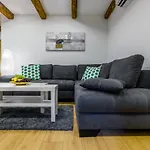 Apartament Urban With Sauna