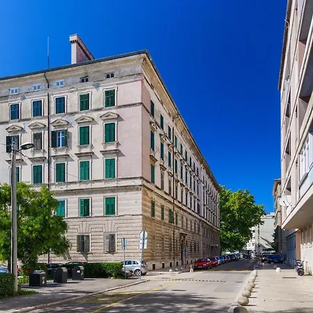 Urban With Sauna 公寓 *